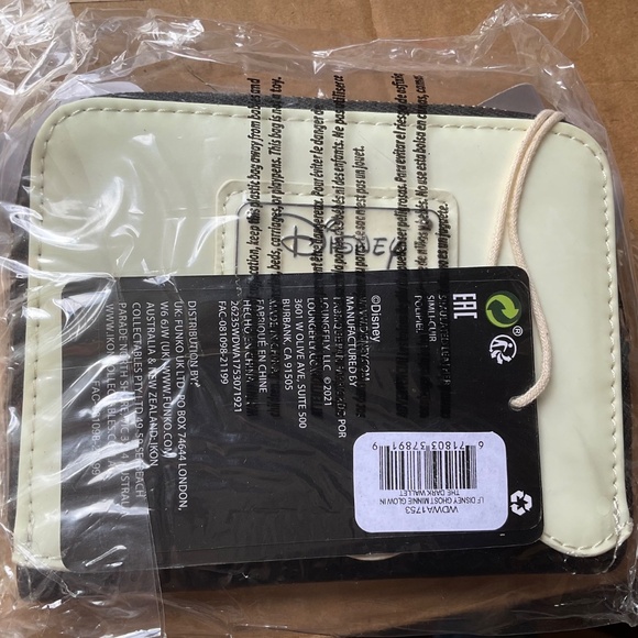 Disney ghost Minnie loungefly wallet - Picture 2 of 2